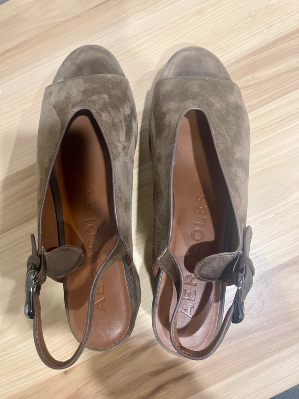 Aerosoles Cornelia Suede Peep Toe Platform Sandals size 10 - Picture 7 of 7